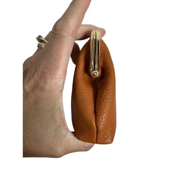 Dooney Bourke Kiss Lock Camel Brown Leather Coin Purse - Picture 3 of 7